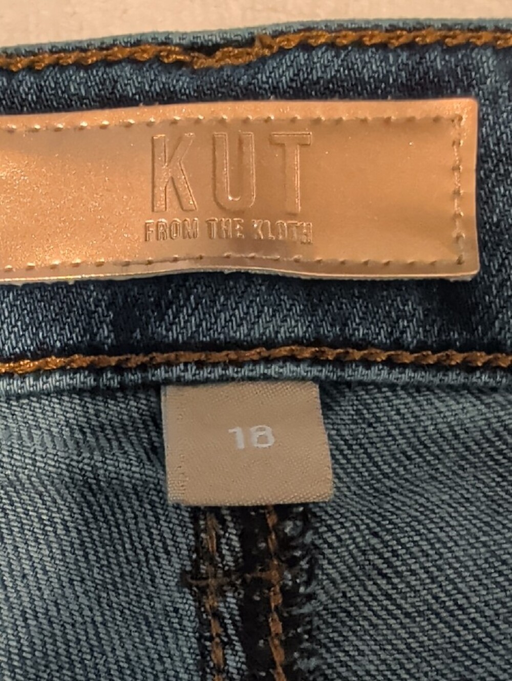 Kut from the Kloth Kelsey Fab Ab Ankle Flare Denim Jeans Dark Wash Plus - Picture 7 of 10